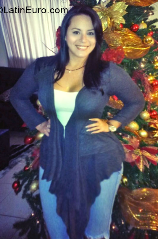 Date this georgeous Venezuela girl Nixa from Valencia VE334