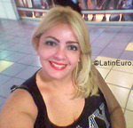 attractive Venezuela girl Emanuelle from Valencia VE337