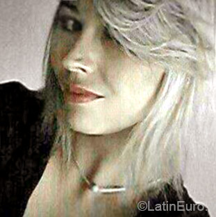 Date this gorgeous Brazil girl Ana Carina from Sao Paulo BR9198