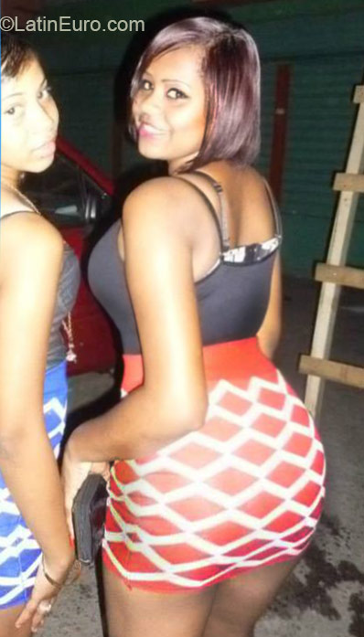 Date this sultry Dominican Republic girl Darleny from Santo Domingo DO21200
