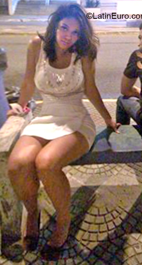 Date this funny Brazil girl Luana from Sao Paulo BR9206