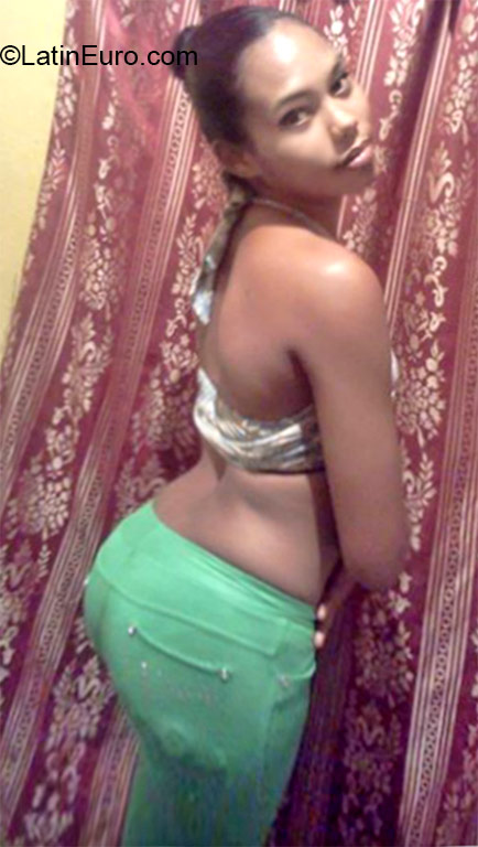 Date this fun Dominican Republic girl Nasly from San francisco de macoris DO21293