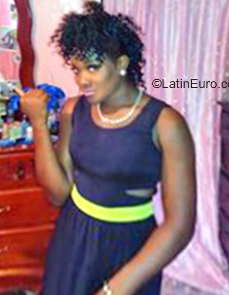 Date this hot Jamaica girl Arina from Kingston JM2172