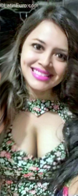 Date this georgeous Brazil girl Maira from Brasilia BR9231