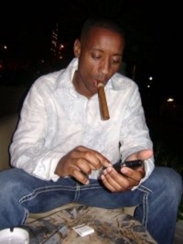 Date this exotic United States man Kevin from Jacksonville US15896