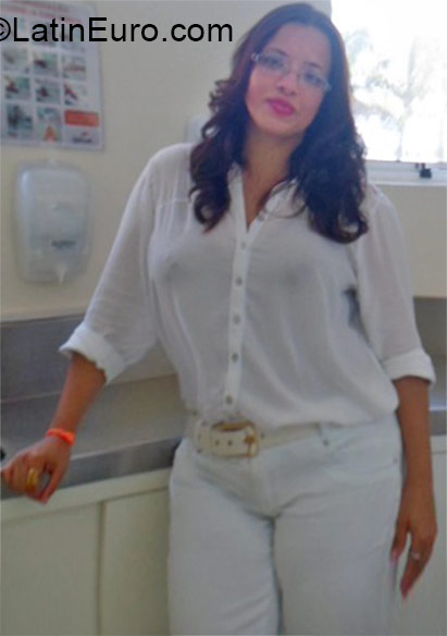 Date this gorgeous Brazil girl Maria from Blumenau BR9253