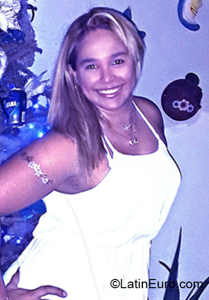 Date this beautiful Panama girl Fransheska from Panama City PA566