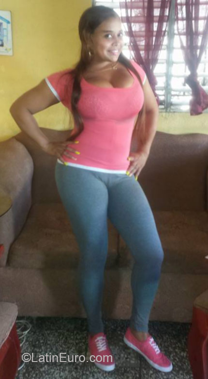 Date this fun Dominican Republic girl Maria from Santo Domingo DO21806