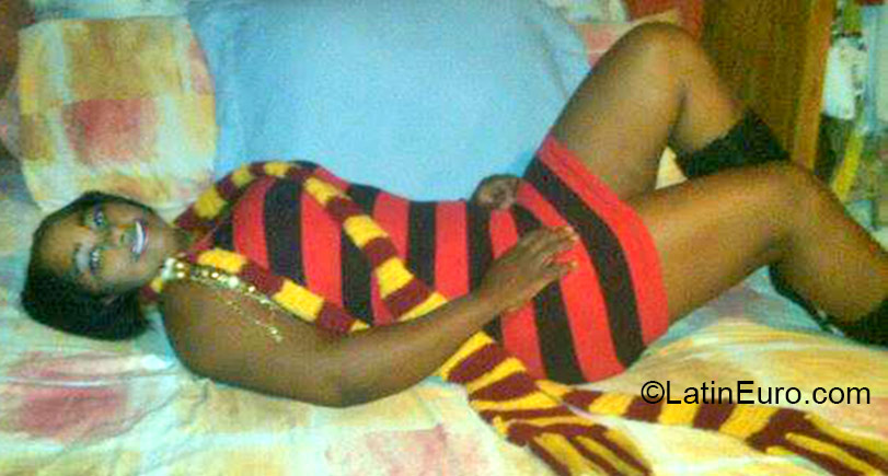 Date this young Dominican Republic girl Nelsi from Bavaro DO21833