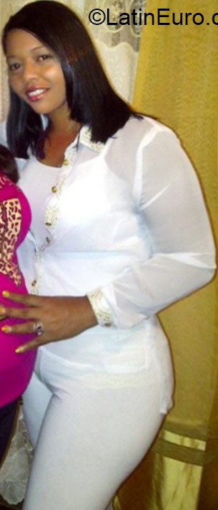 Date this beautiful Venezuela girl Chirlei from Valle de la Pascua VE458