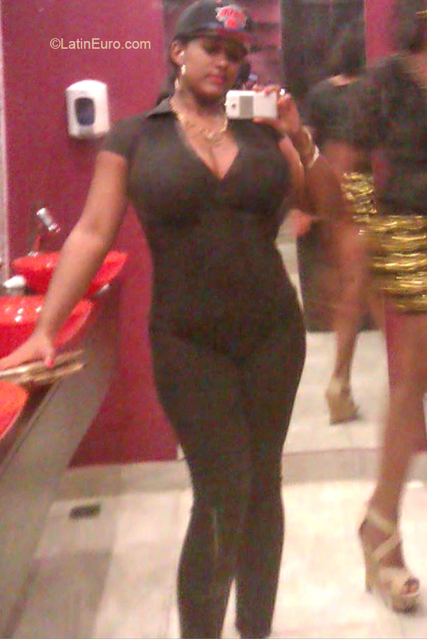 Date this lovely Dominican Republic girl Edili from Puerto Plata DO21892