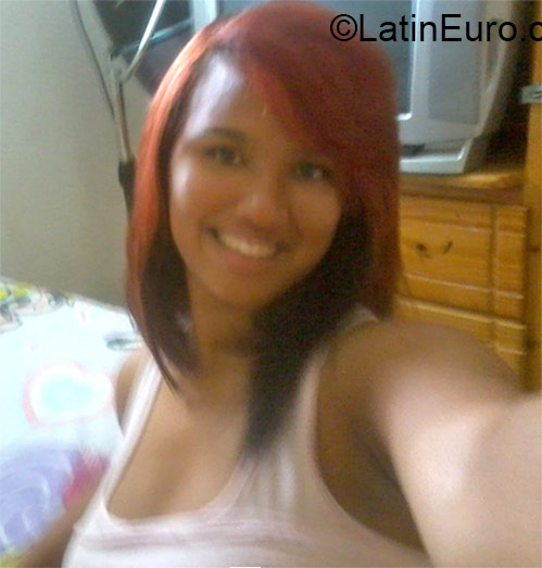 Date this stunning Dominican Republic girl Yaneisie from San Pedro De Macoris DO21937