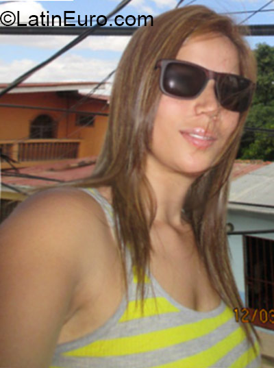 Date this pretty Honduras girl Karla from Comayagua HN1508