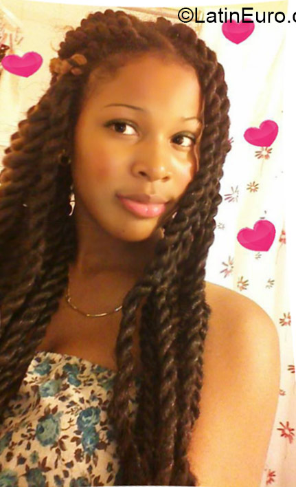 Date this exotic Jamaica girl Kimberly from Kingston JM2033