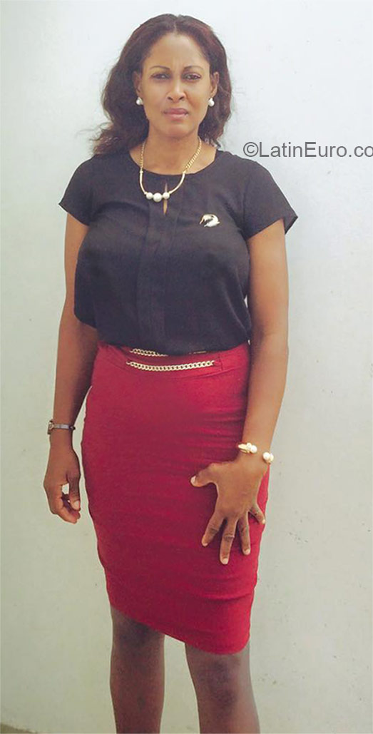 Date this voluptuous Jamaica girl Kathy from Montego bay JM2035