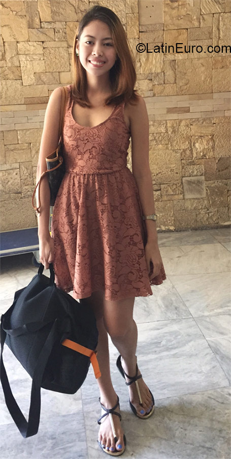 Date this beautiful Philippines girl Mica from Bacolod PH771