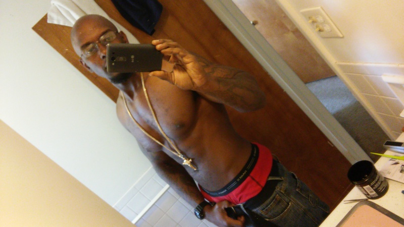 Date this good-looking United States man Devin23 from Orlando US16124