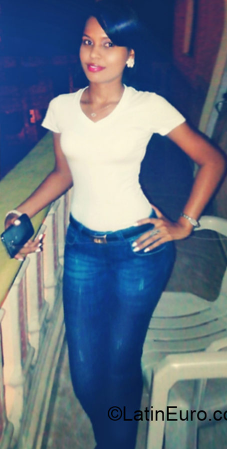 Date this cute Dominican Republic girl Jan from Santo Domingo DO22173
