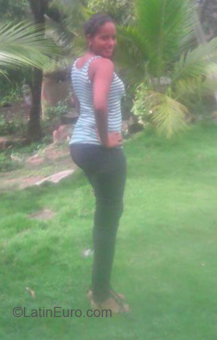 Date this sultry Honduras girl Susi from Tegucigalpa HN1543