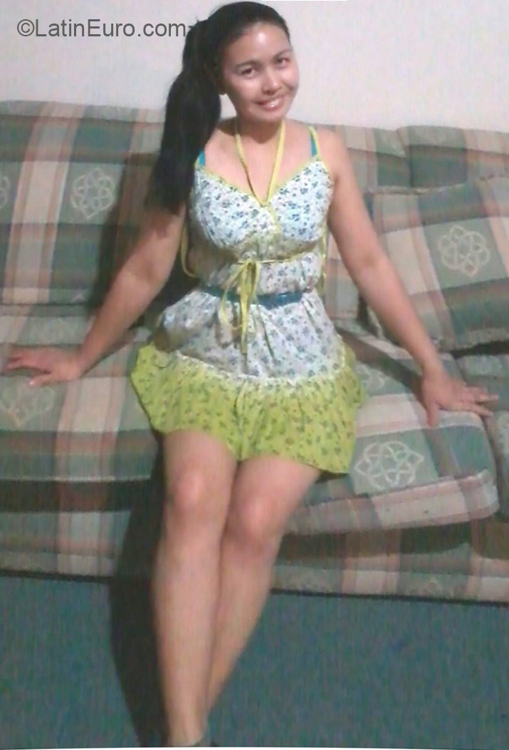 Date this gorgeous Philippines girl Leah from Davao City PH784