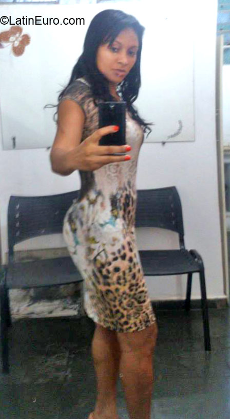 Date this beautiful Brazil girl Edmeirie from Ribeirao Das Neves BR9359