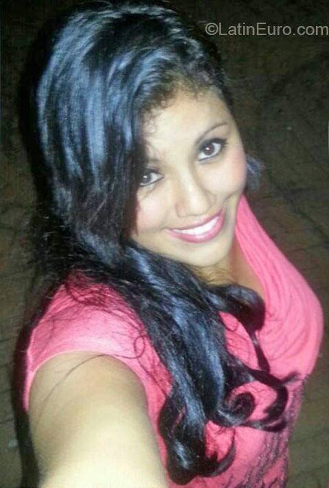 Date this beautiful Honduras girl Saray from Choluteca HN1555