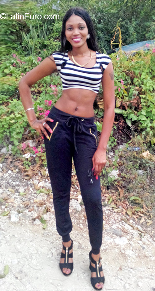 Date this athletic Jamaica girl Melody from Montego bay JM2082