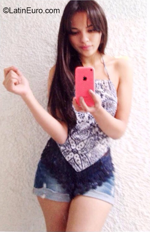 Date this gorgeous Mexico girl Karla from Mexico City MX1432