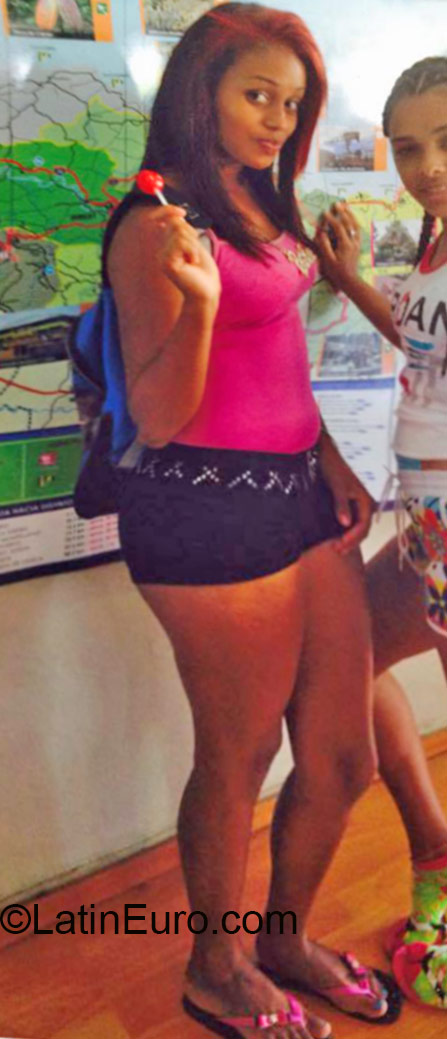 Date this voluptuous Dominican Republic girl Yennifer from Santiago DO22760