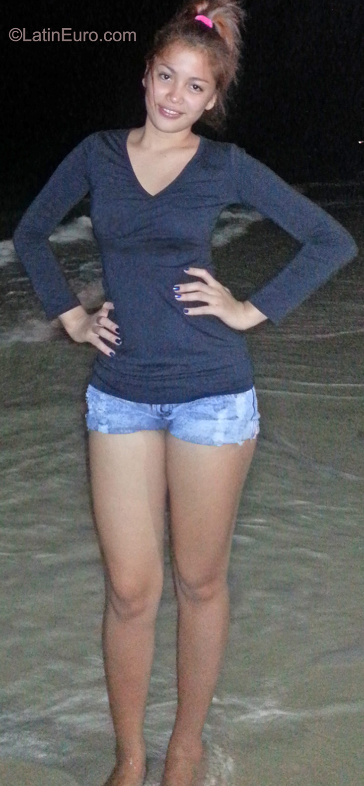 Date this lovely Philippines girl Dynie from Cebu City PH807