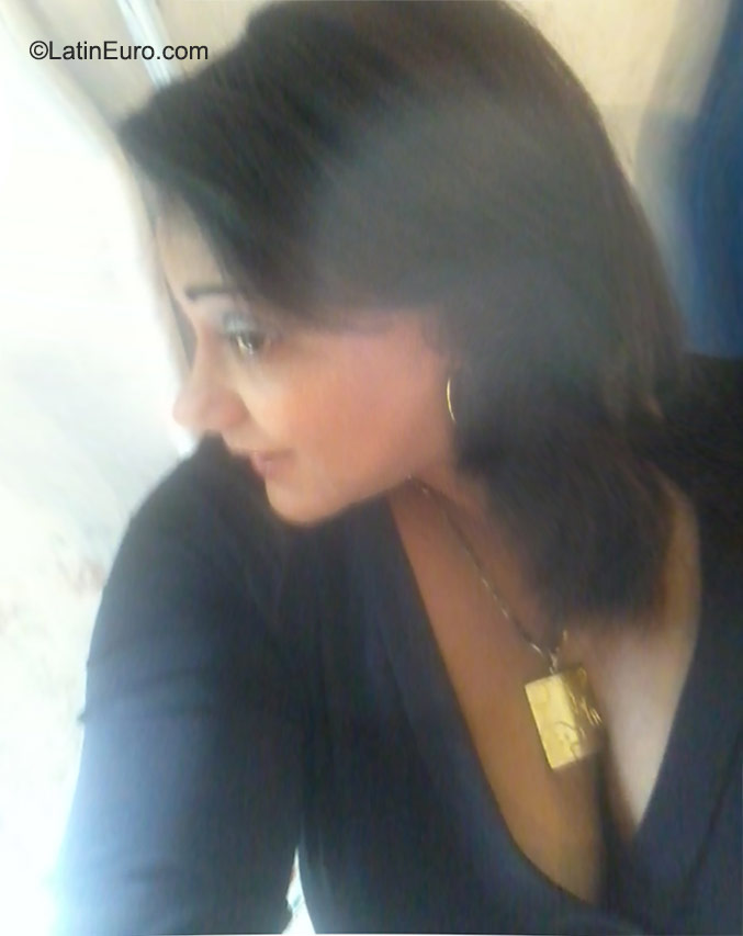 Date this hot Panama girl Seskia from Panama City PA662