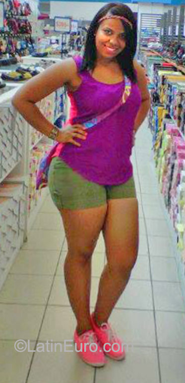 Date this voluptuous Dominican Republic girl Karla from Santiago DO22907