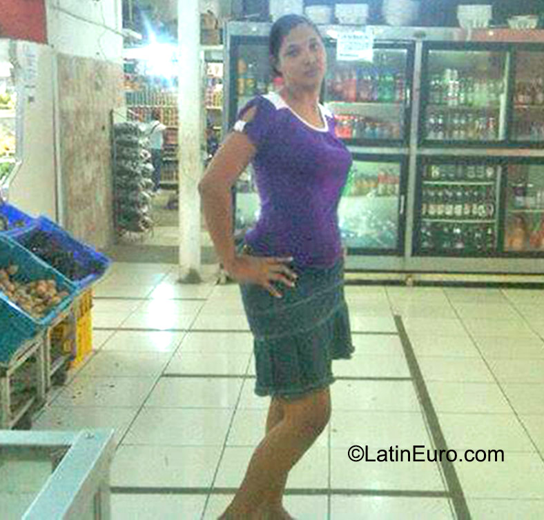 Date this cute Dominican Republic girl Marely from San Pedro de Macoris DO22923