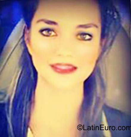 Date this stunning Venezuela girl Franchesca from Puerto Ordaz VE614