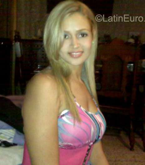 Date this athletic Venezuela girl Bela from Guayana VE622