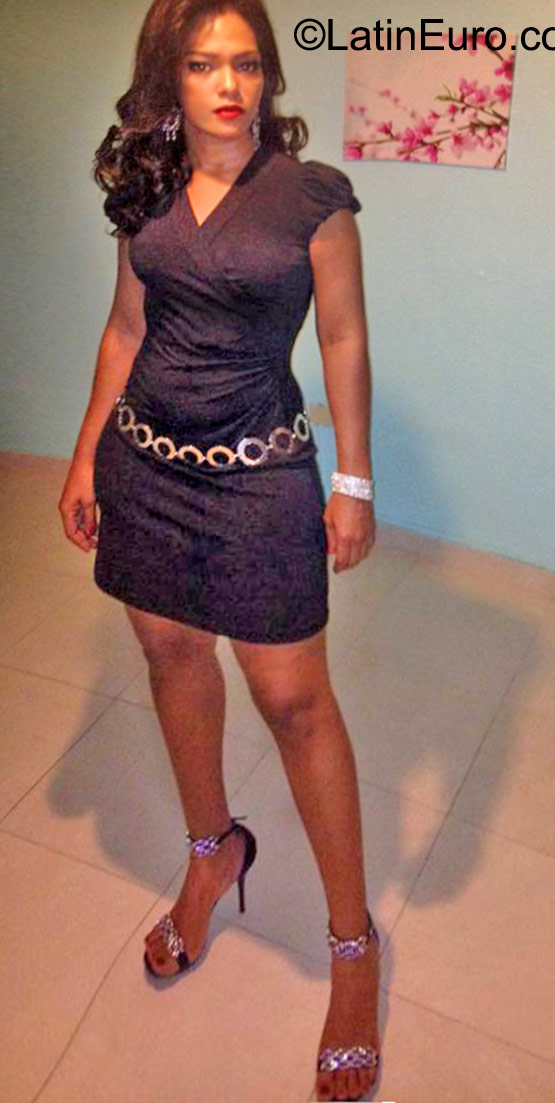 Date this fun Dominican Republic girl Susy1406 from Santo Domingo DO23150