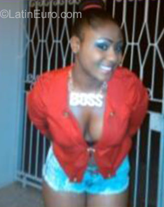 Date this athletic Jamaica girl Vanessa from Kingston JM2145