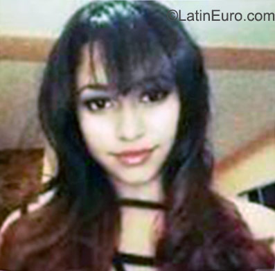 Date this hot Honduras girl Yenceli from Comayagua HN1708