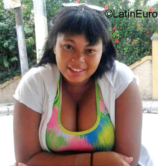 Date this stunning Dominican Republic girl Sirenita from Santo Domingo DO23636