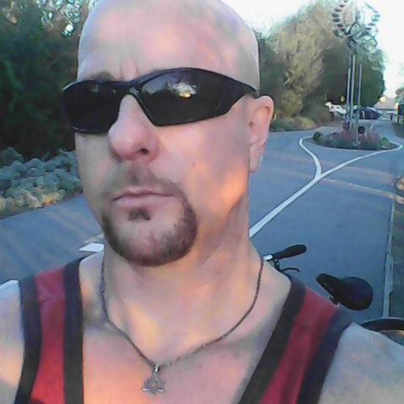 Date this foxy United States man Michael from Whittier US16607