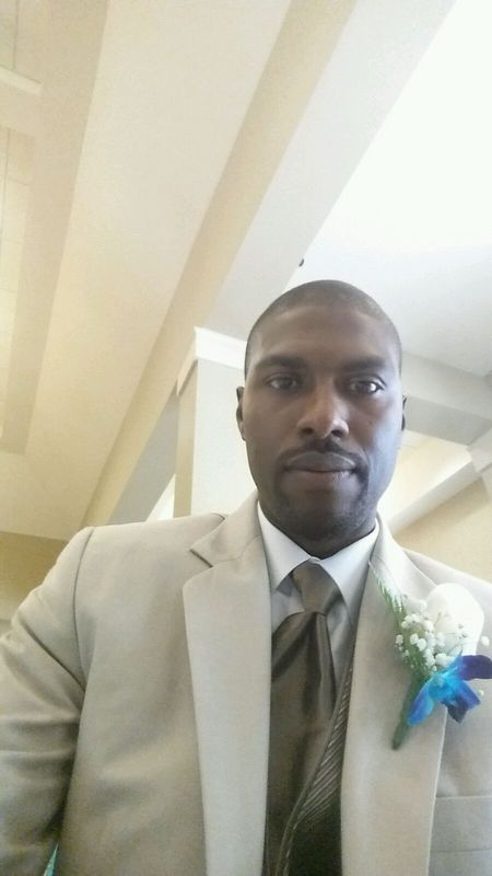 Date this happy United States man Jaleel from Chicago US16625