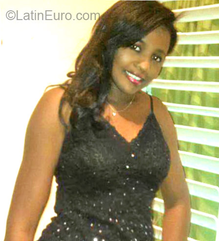 Date this good-looking Dominican Republic girl Virtedes from santo domimgo DO23775