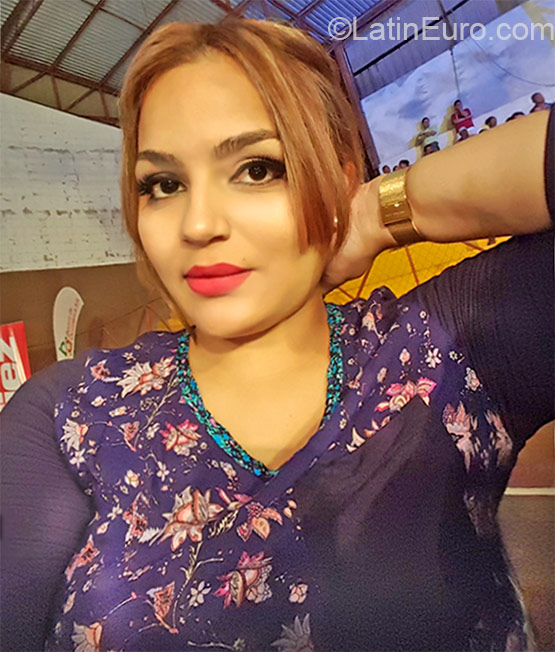 Date this pretty Honduras girl Bella from La Ceiba HN1812