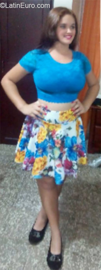 Date this delightful Dominican Republic girl Genesis from Santo Domingo DO23922