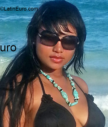 Date this young Panama girl Kathy from Panama City PA763