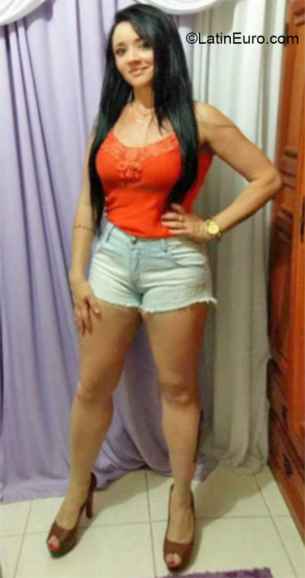 Date this young Brazil girl Barbara from Rio De Janeiro BR9525