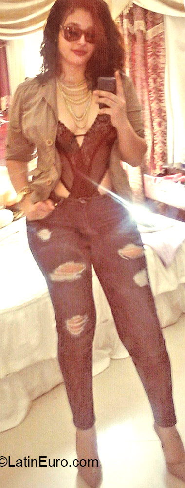 Date this sultry Dominican Republic girl Adriana from Santo Domingo DO24202