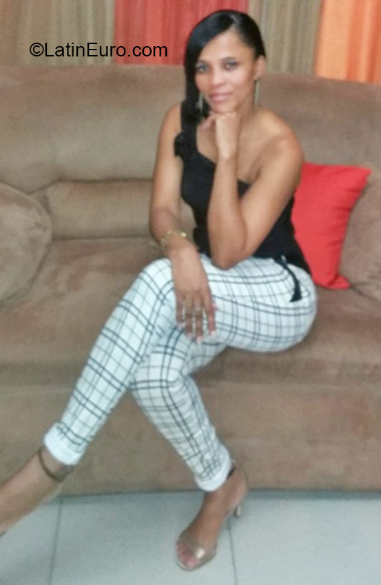 Date this stunning Panama girl Helalas from Panama City PA828