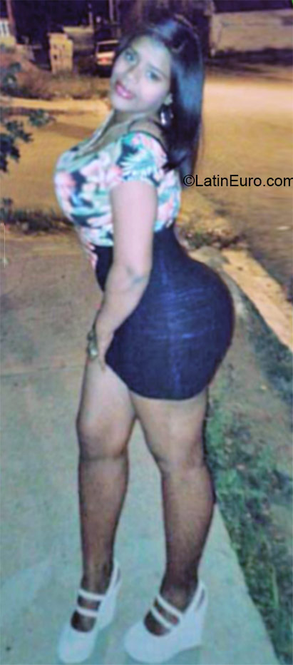 Date this young Dominican Republic girl Maciel from Santo Domingo DO24392