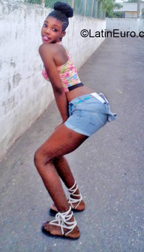 Date this georgeous Jamaica girl Amanda from Kingston JM2235
